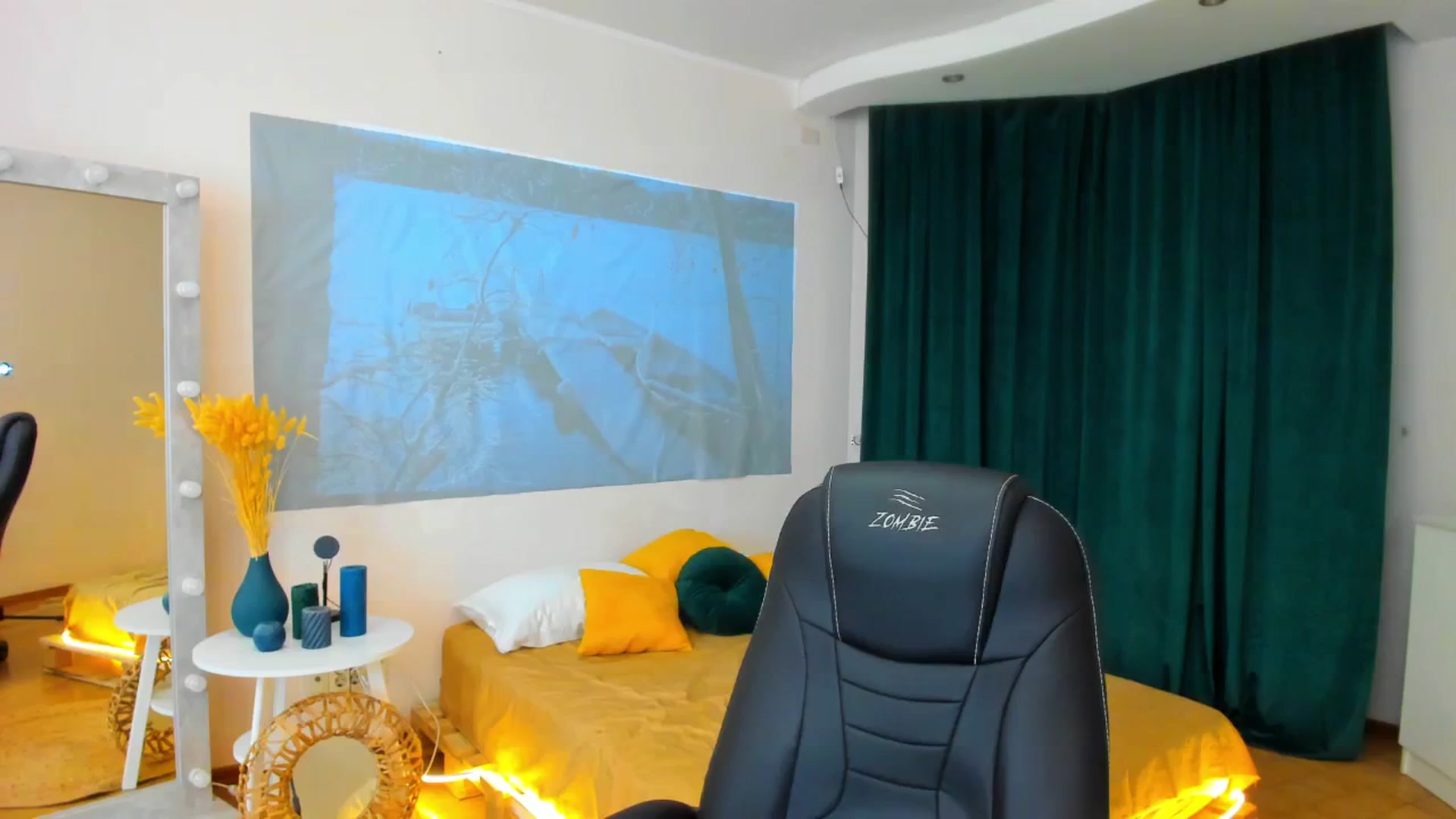 Gallery image thumbnail from AdmireMyEyes's myfreecams stream on, 12/11/2023, 09:21 image 14 of 20