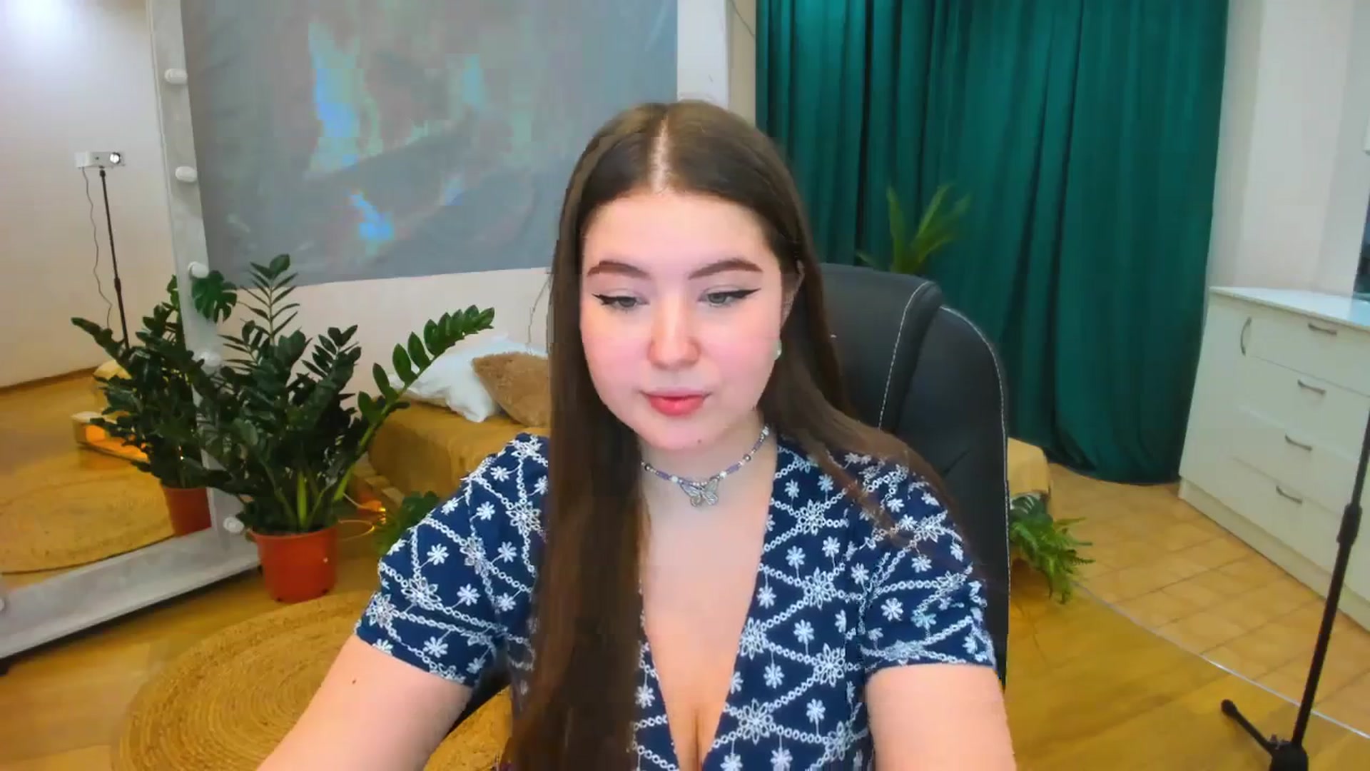 Gallery image thumbnail from AdmireMyEyes's myfreecams stream on, 12/12/2023, 10:44 image 19 of 20