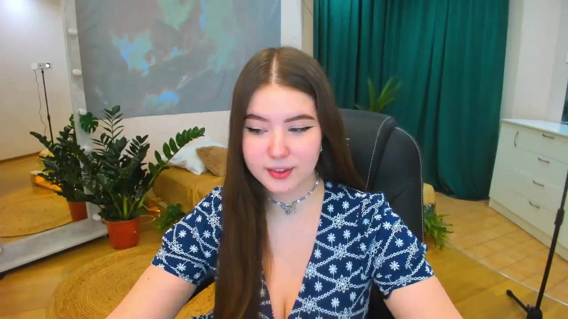 Gallery image thumbnail from AdmireMyEyes's myfreecams stream on, 12/12/2023, 10:44 image 6 of 20