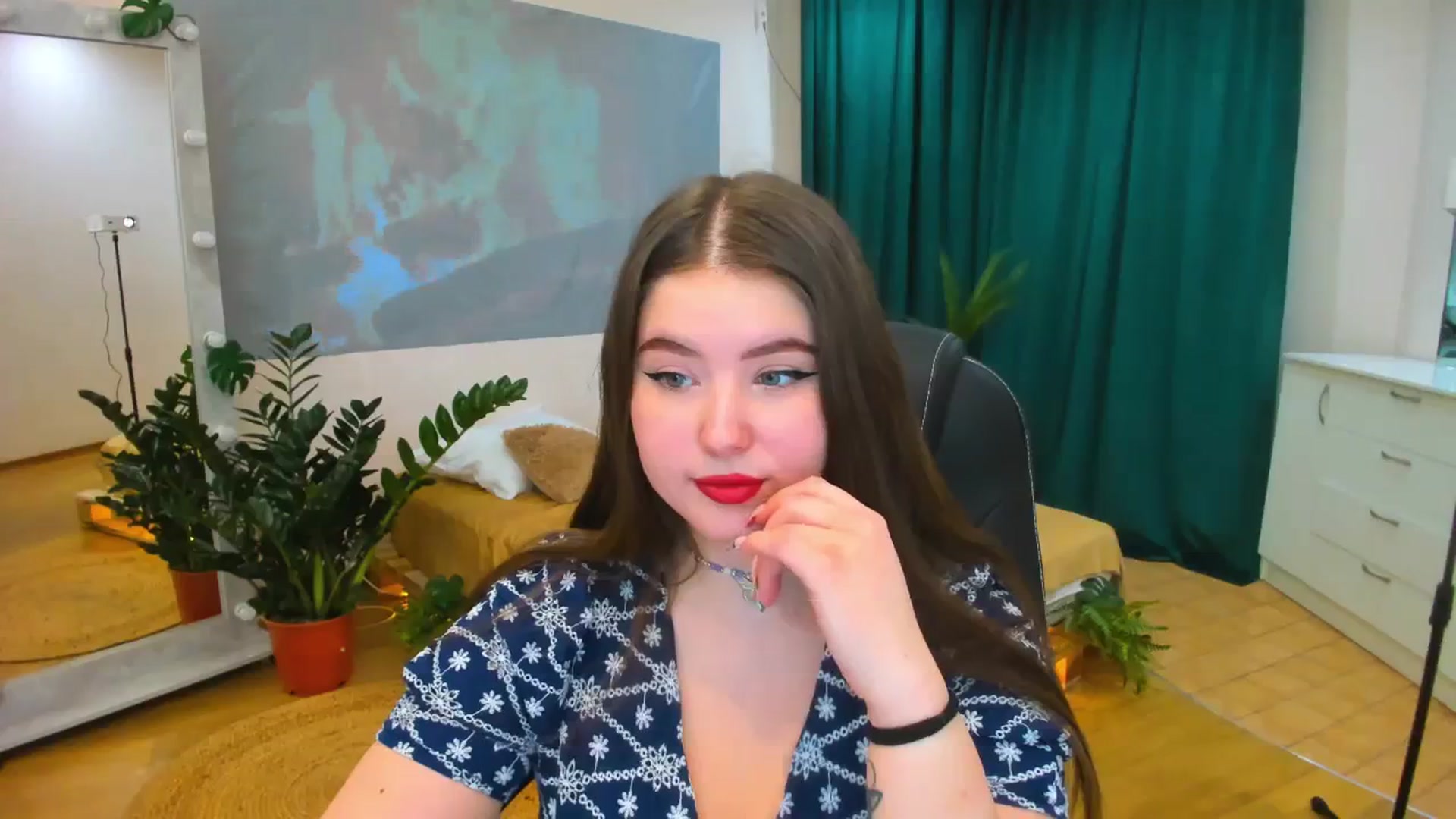 Gallery image thumbnail from AdmireMyEyes's myfreecams stream on, 12/12/2023, 12:35 image 5 of 20