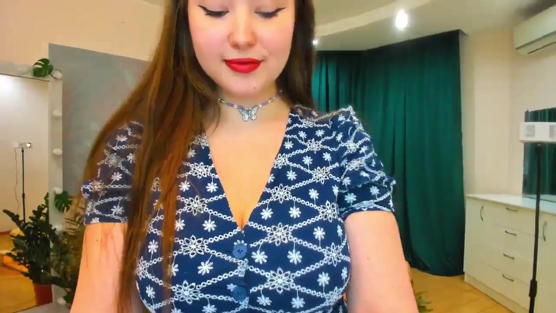 Gallery image thumbnail from AdmireMyEyes's myfreecams stream on, 12/12/2023, 12:35 image 2 of 20