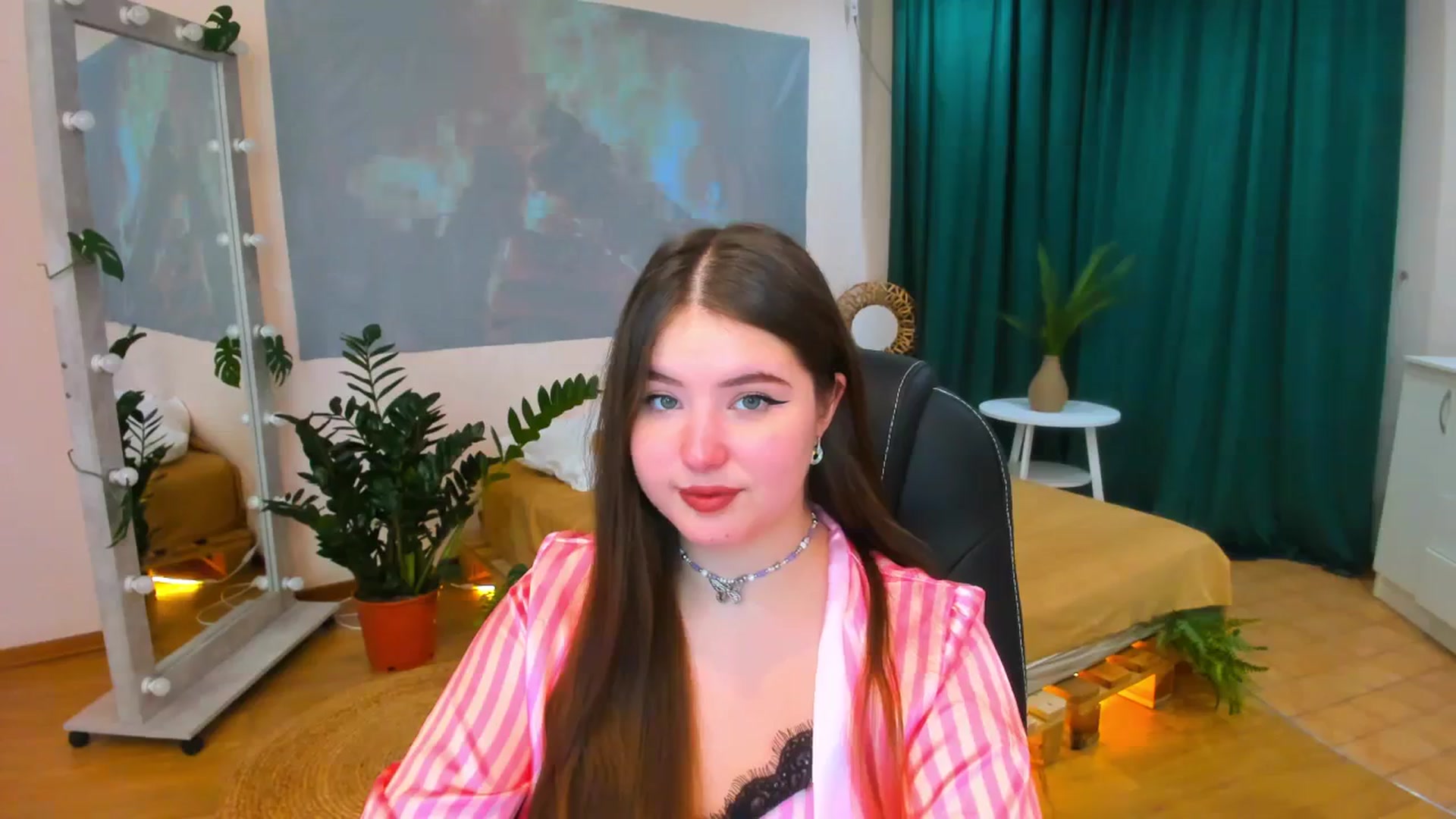 Gallery image thumbnail from AdmireMyEyes's myfreecams stream on, 12/14/2023, 10:53 image 2 of 20