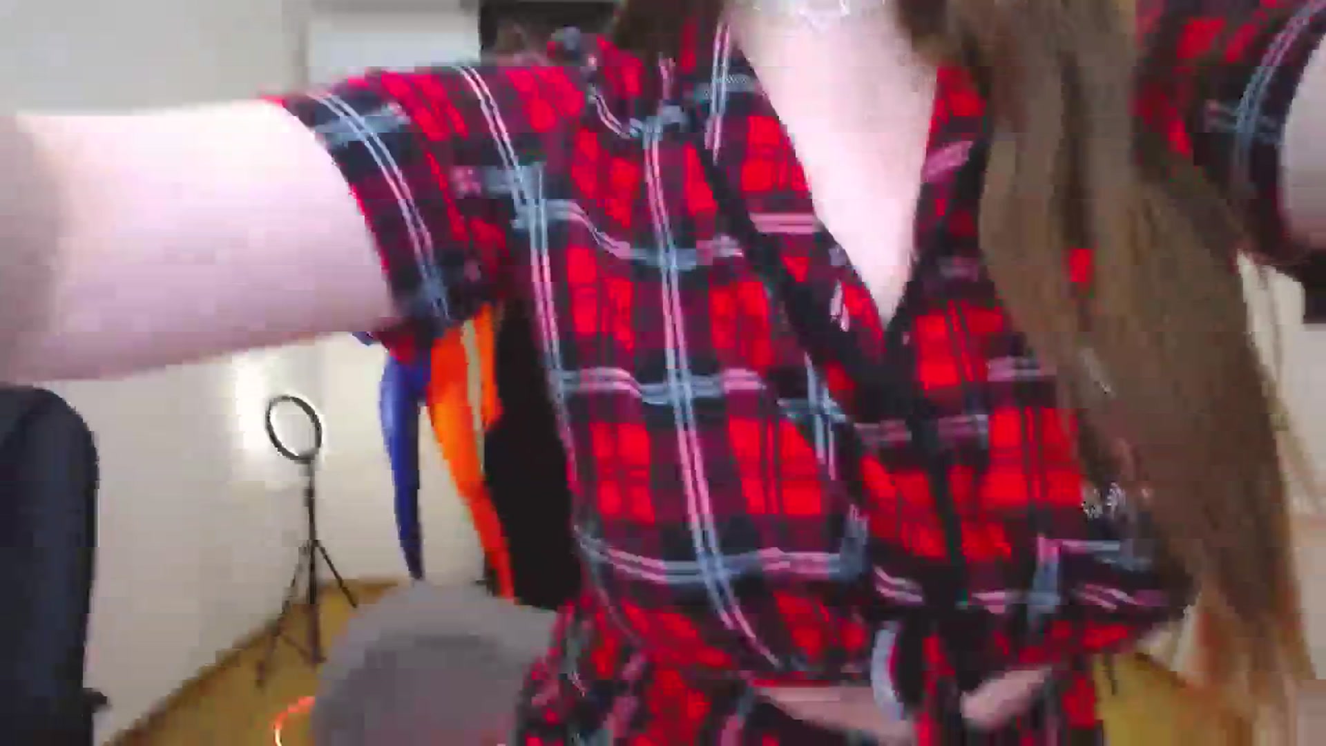 Gallery image thumbnail from AdmireMyEyes's myfreecams stream on, 12/18/2023, 09:48 image 11 of 20