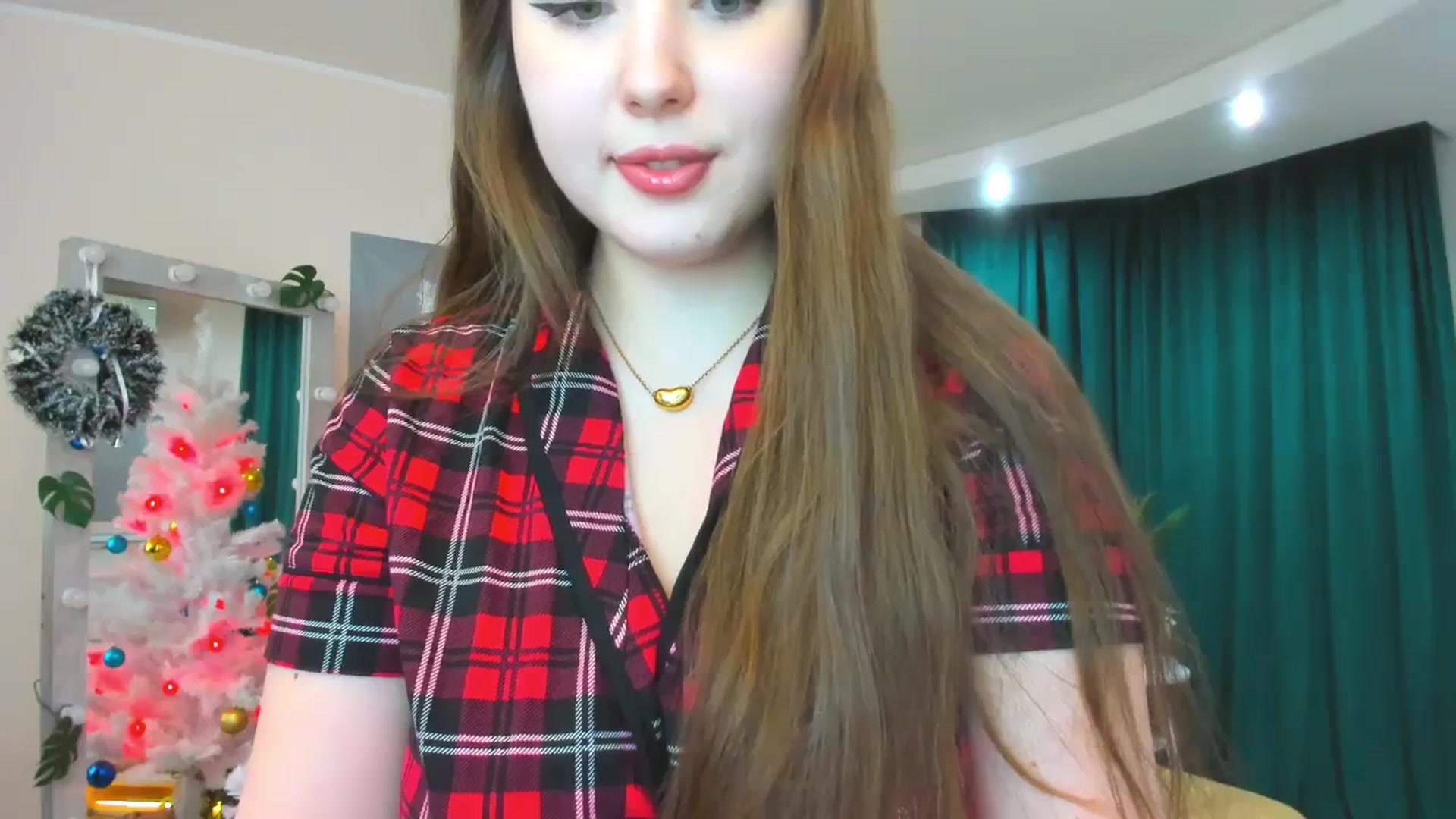 Gallery image thumbnail from AdmireMyEyes's myfreecams stream on, 12/24/2023, 09:31 image 17 of 20