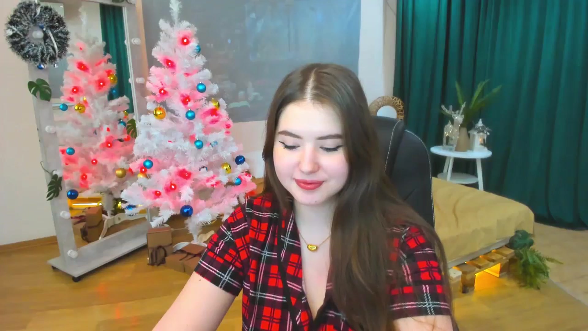 Gallery image thumbnail from AdmireMyEyes's myfreecams stream on, 12/24/2023, 09:31 image 9 of 20
