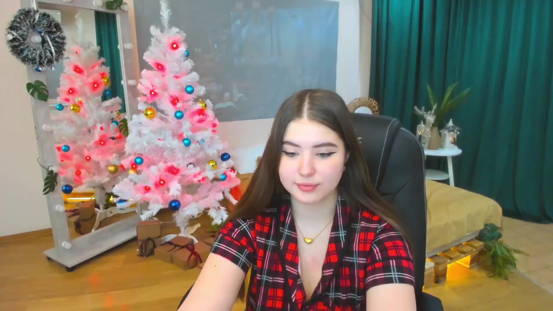 Gallery image thumbnail from AdmireMyEyes's myfreecams stream on, 12/24/2023, 09:31 image 4 of 20