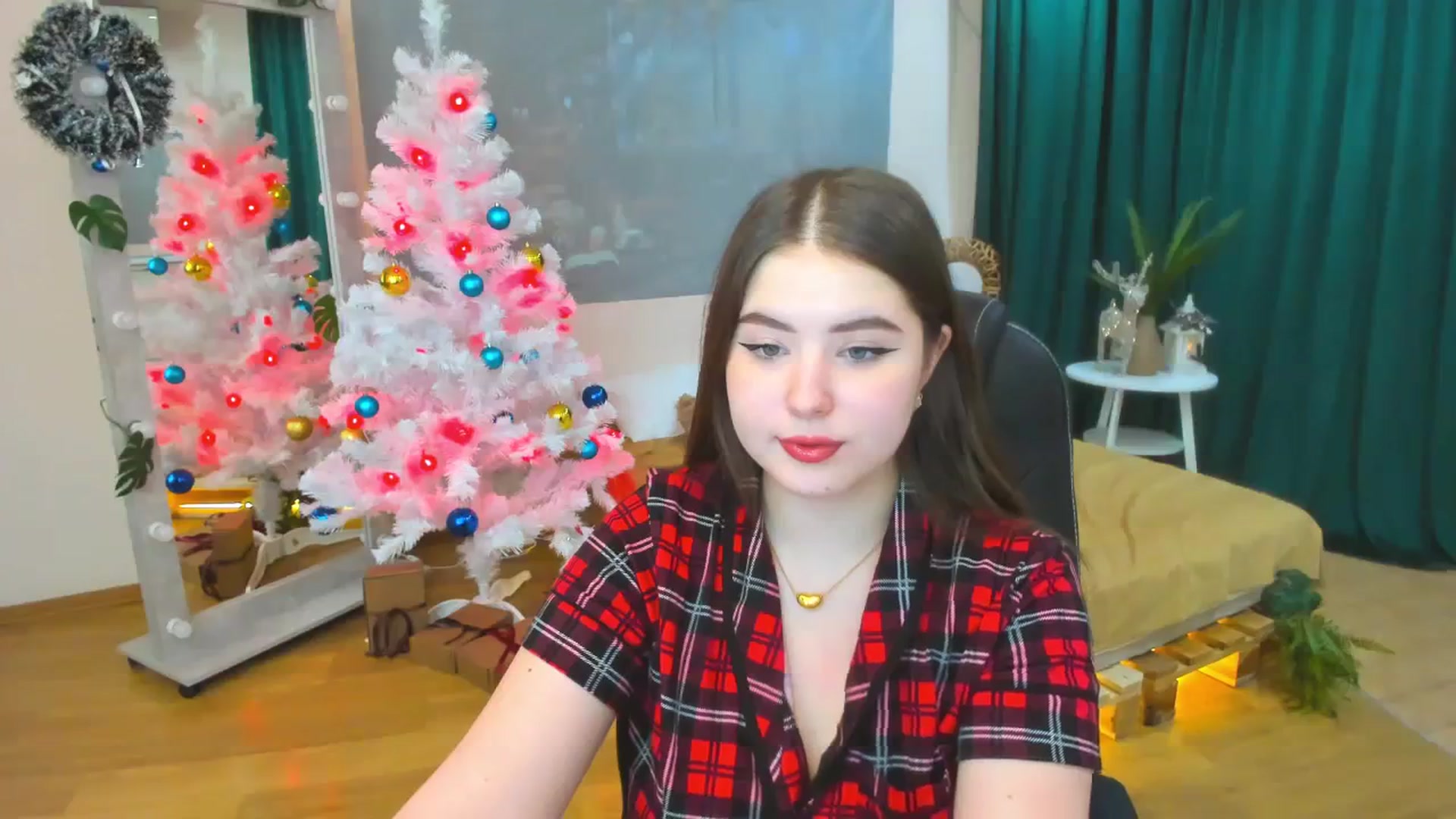 Gallery image thumbnail from AdmireMyEyes's myfreecams stream on, 12/24/2023, 09:31 image 6 of 20