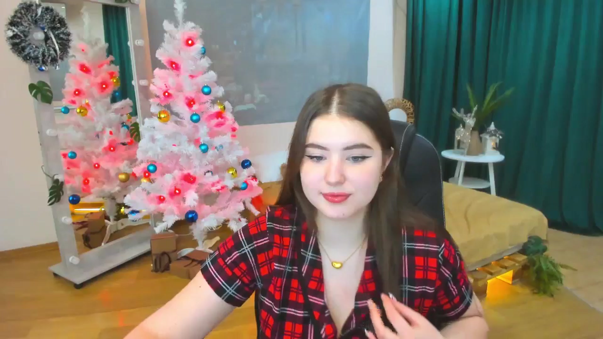 Gallery image thumbnail from AdmireMyEyes's myfreecams stream on, 12/24/2023, 09:31 image 11 of 20