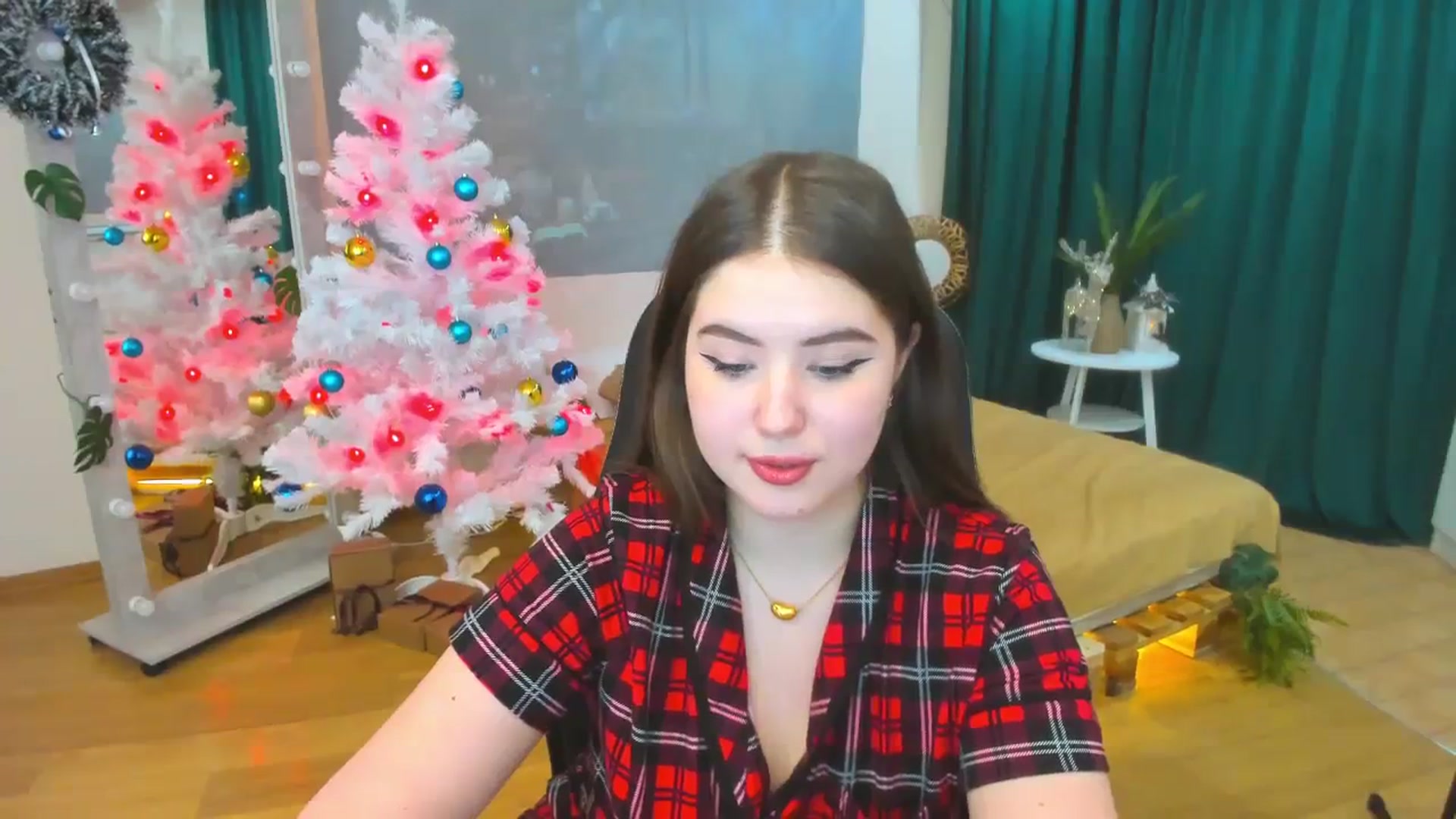 Gallery image thumbnail from AdmireMyEyes's myfreecams stream on, 12/24/2023, 09:47 image 18 of 20