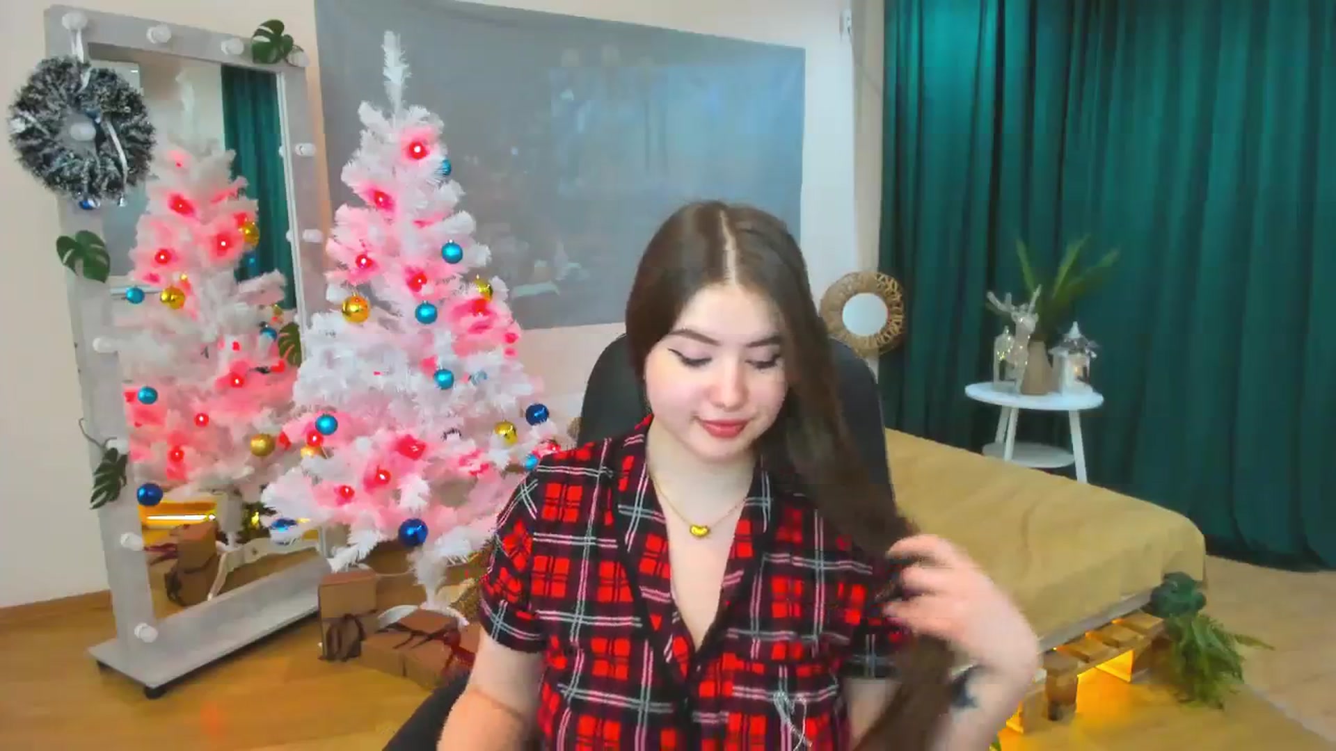 Gallery image thumbnail from AdmireMyEyes's myfreecams stream on, 12/24/2023, 09:47 image 9 of 20