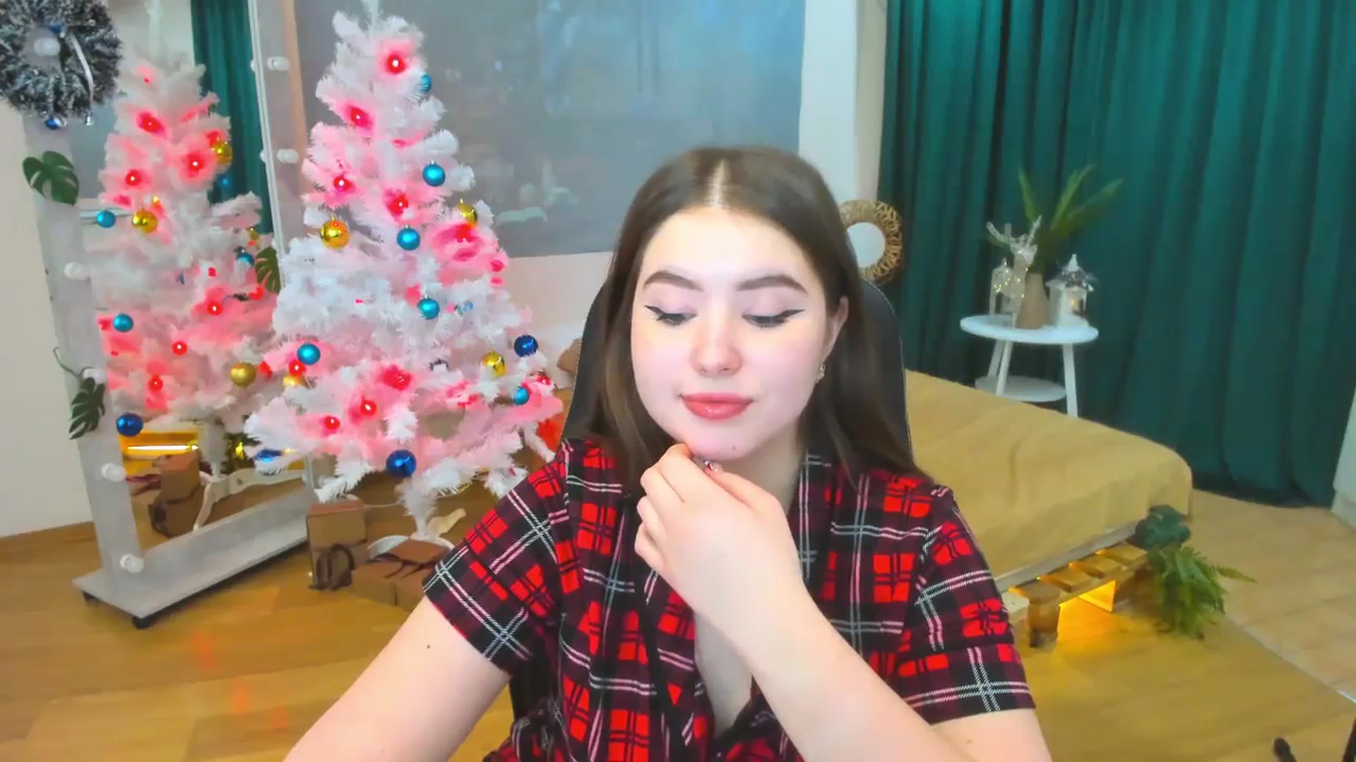 Gallery image thumbnail from AdmireMyEyes's myfreecams stream on, 12/24/2023, 09:47 image 20 of 20