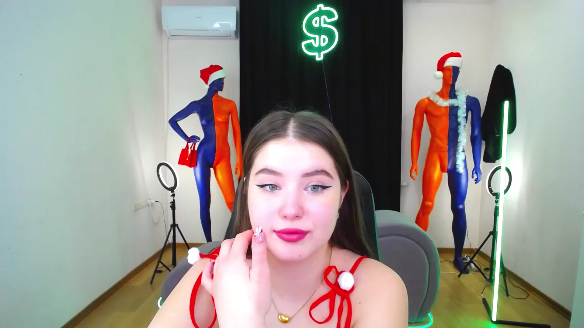 Gallery image thumbnail from AdmireMyEyes's myfreecams stream on, 12/25/2023, 08:24 image 20 of 20