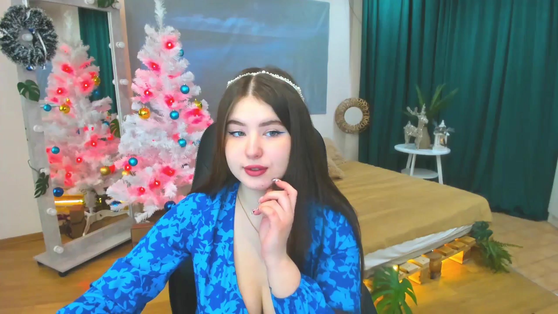 Gallery image thumbnail from AdmireMyEyes's myfreecams stream on, 12/26/2023, 05:02 image 2 of 20