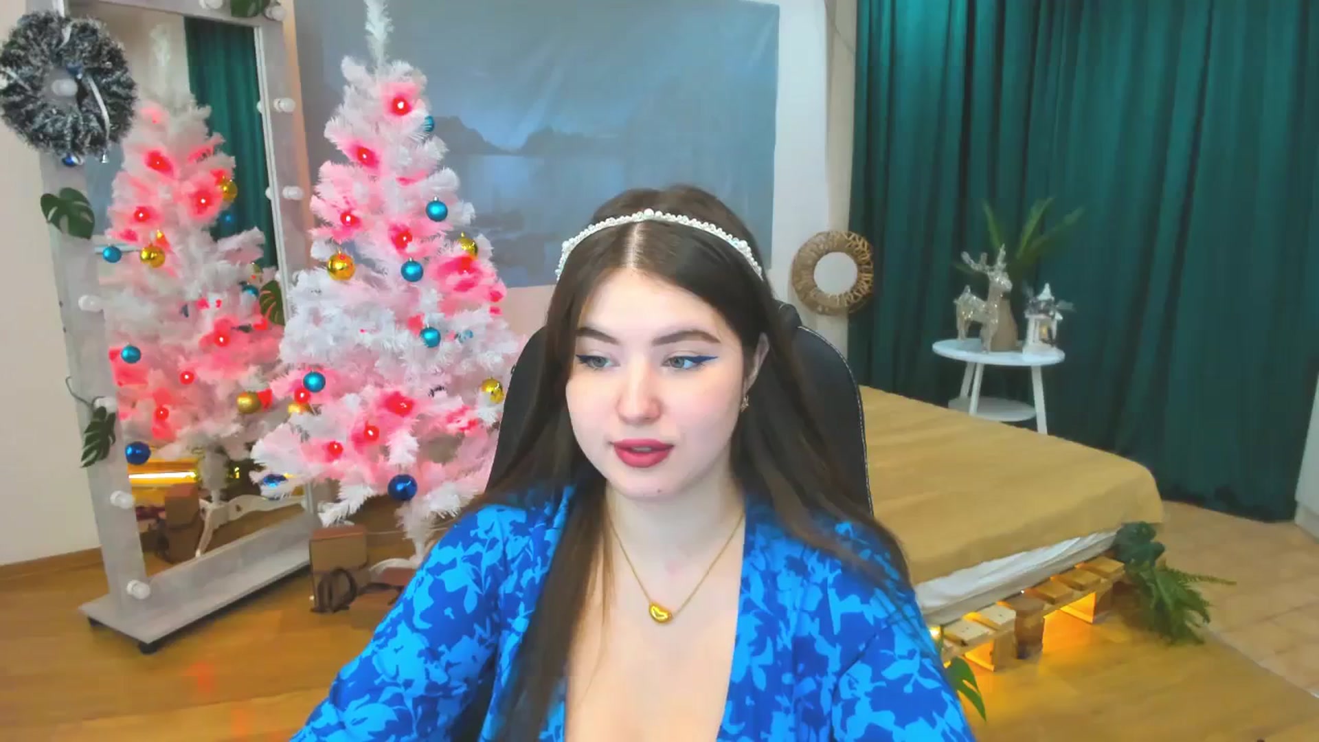 Gallery image thumbnail from AdmireMyEyes's myfreecams stream on, 12/26/2023, 05:02 image 10 of 20