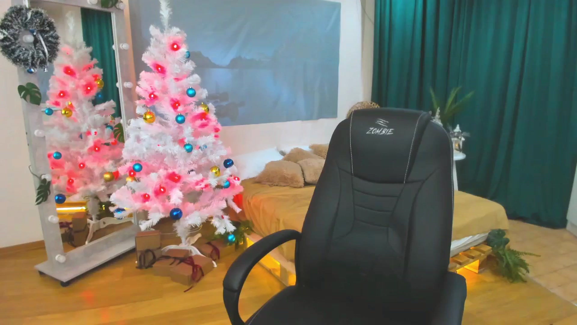 Gallery image thumbnail from AdmireMyEyes's myfreecams stream on, 12/26/2023, 05:02 image 14 of 20