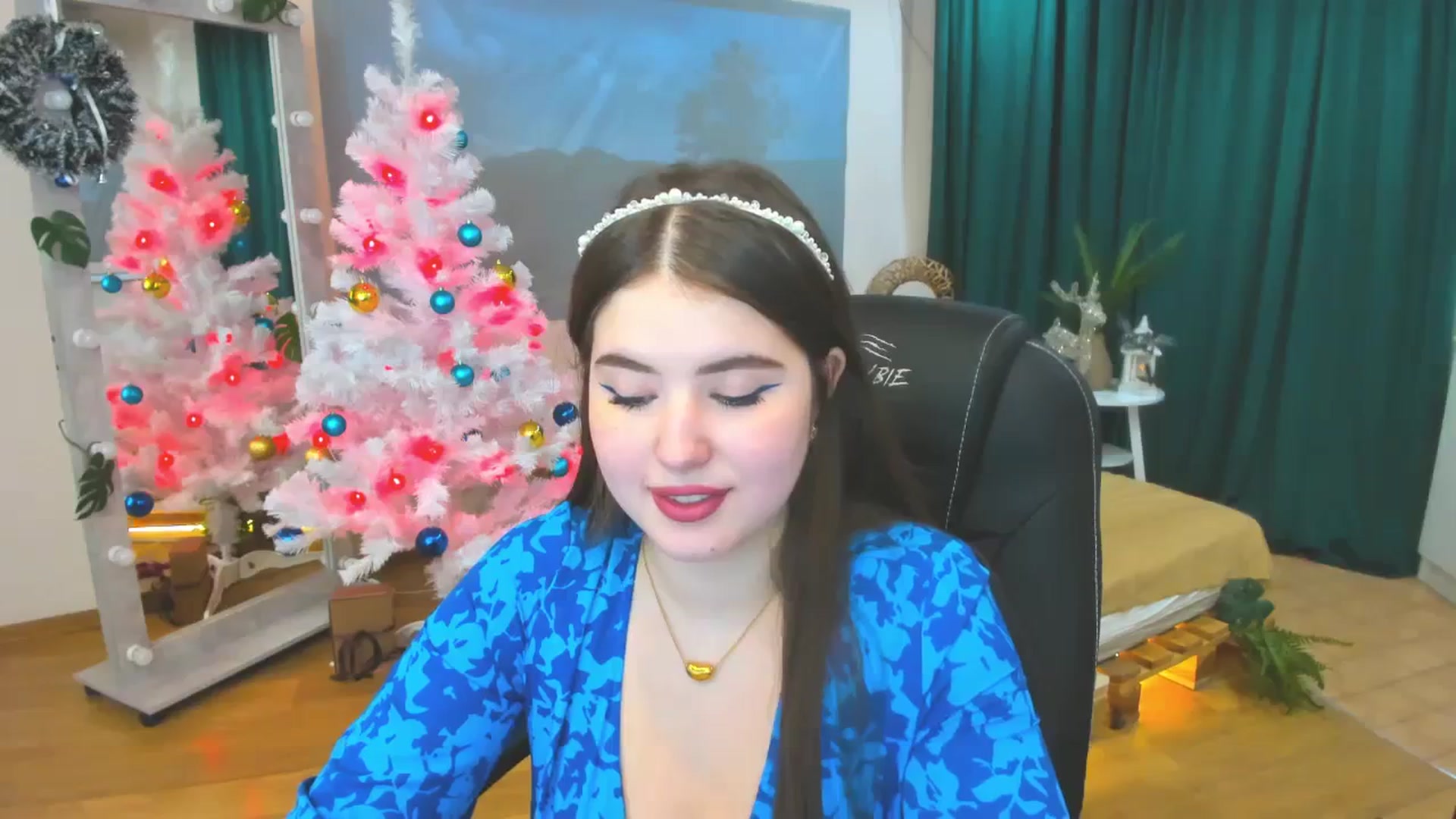 Gallery image thumbnail from AdmireMyEyes's myfreecams stream on, 12/26/2023, 07:47 image 6 of 20