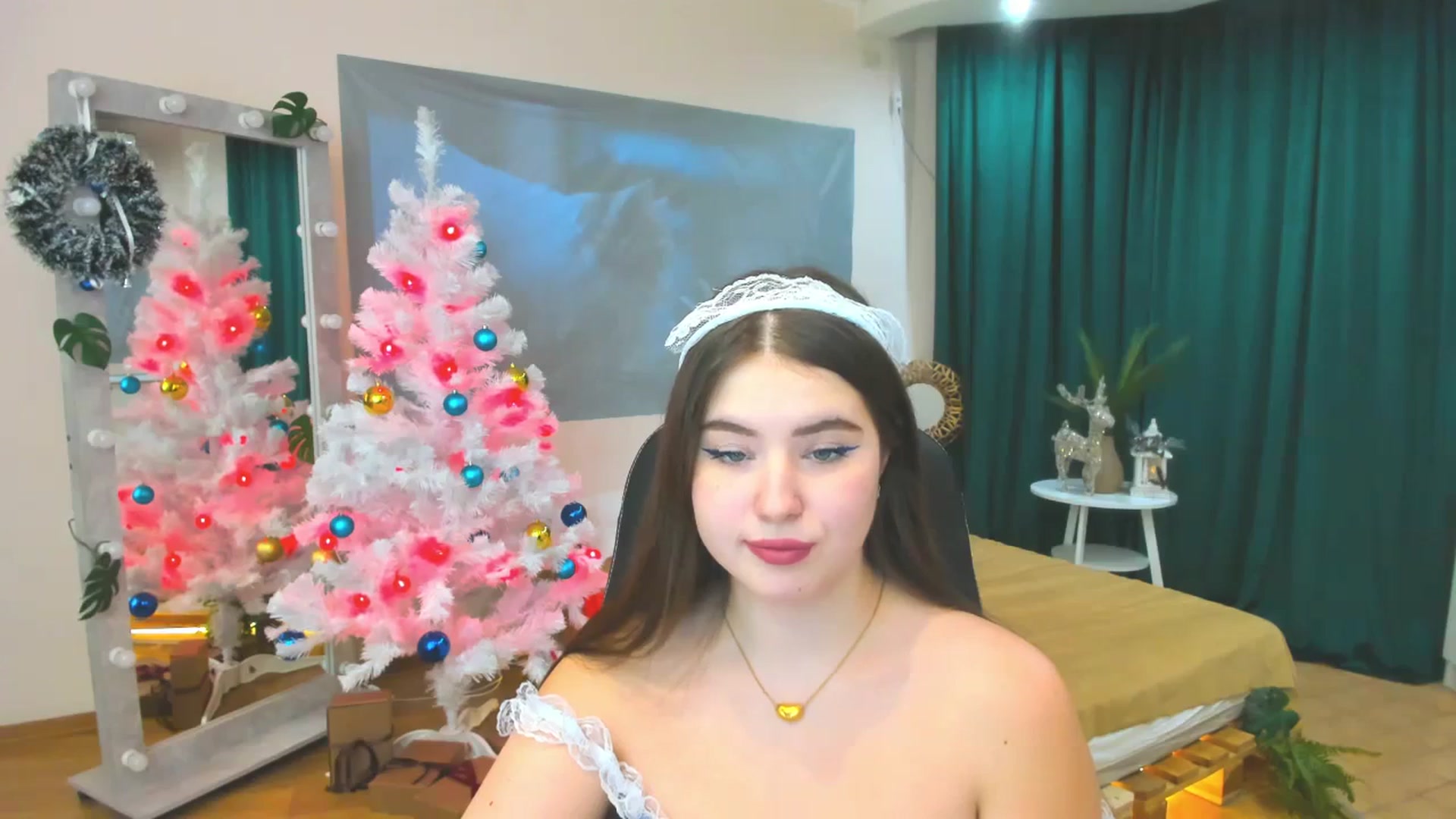 Gallery image thumbnail from AdmireMyEyes's myfreecams stream on, 12/26/2023, 08:52 image 18 of 20