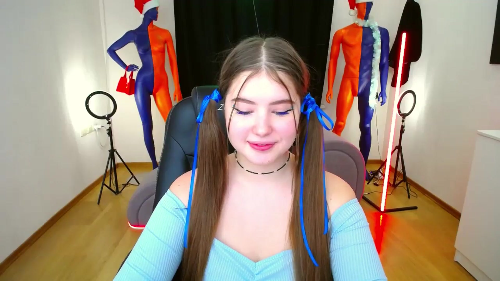 Gallery image thumbnail from AdmireMyEyes's myfreecams stream on, 12/28/2023, 10:48 image 6 of 20