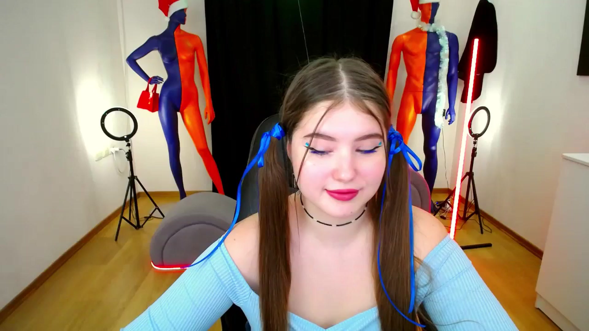 Gallery image thumbnail from AdmireMyEyes's myfreecams stream on, 12/28/2023, 10:48 image 12 of 20
