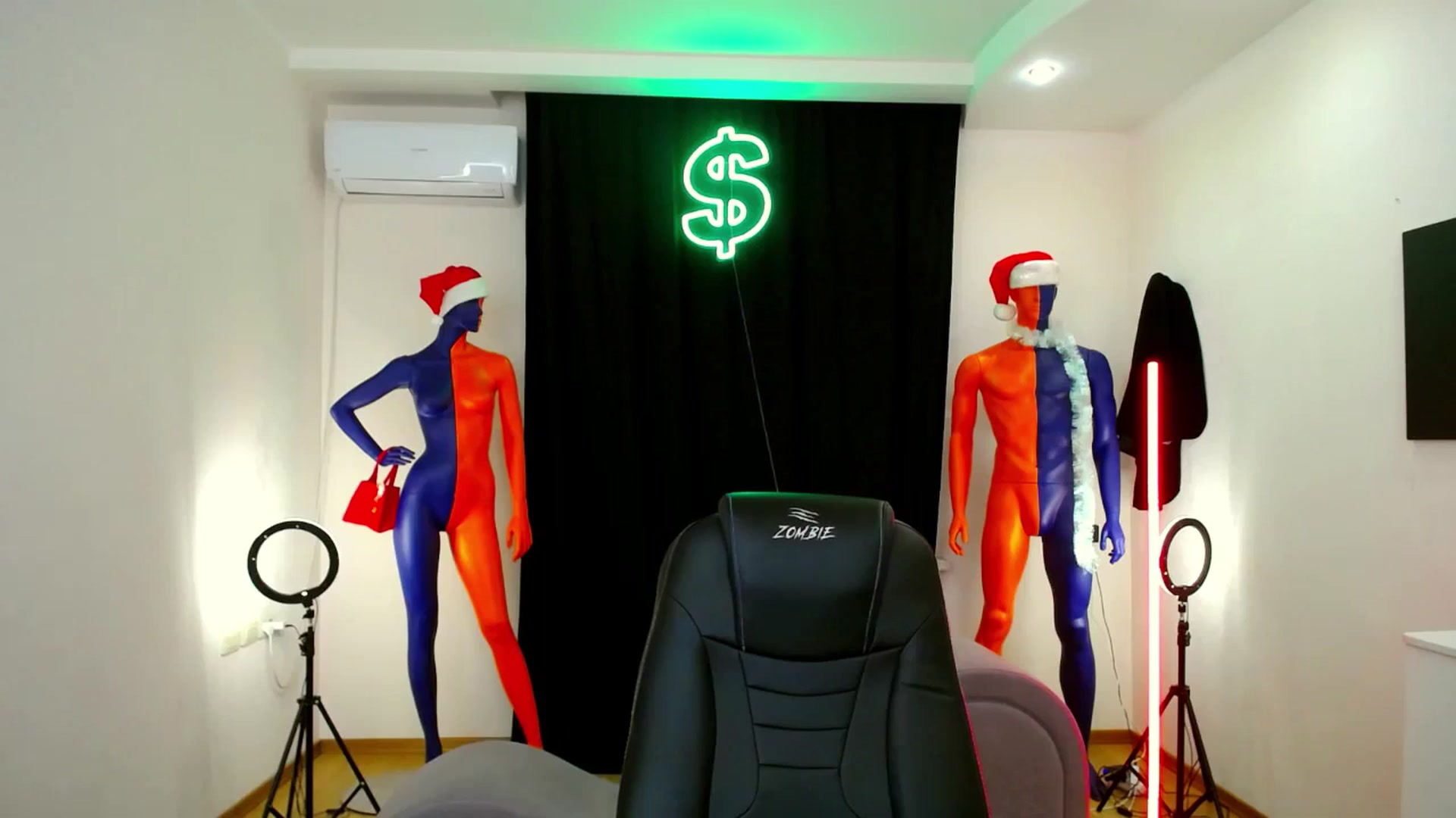 Gallery image thumbnail from AdmireMyEyes's myfreecams stream on, 12/28/2023, 10:48 image 19 of 20