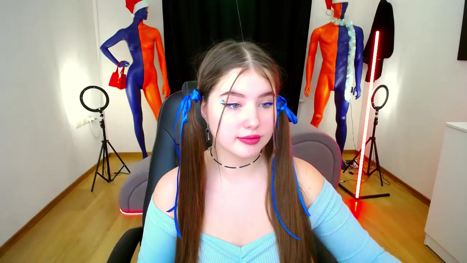 Gallery image thumbnail from AdmireMyEyes's myfreecams stream on, 12/28/2023, 10:48 image 10 of 20