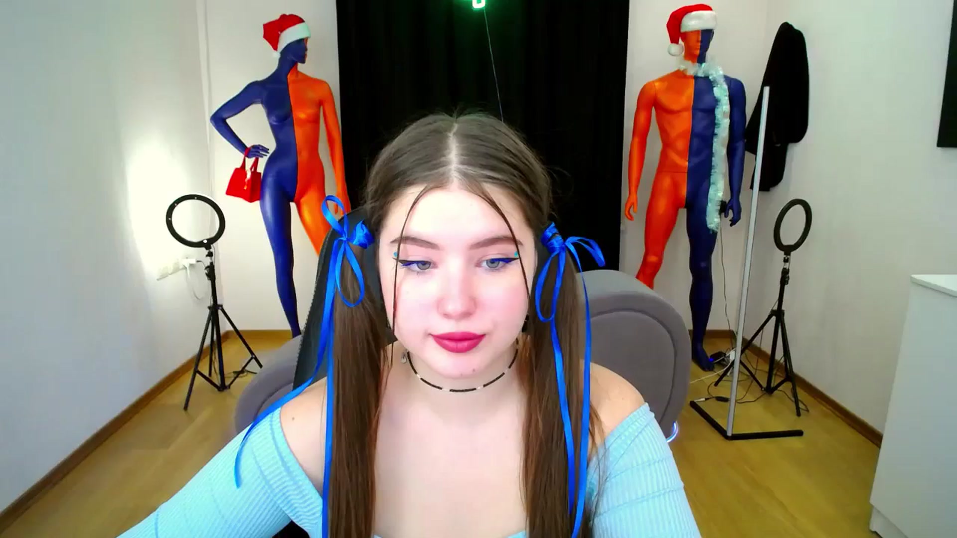 Gallery image thumbnail from AdmireMyEyes's myfreecams stream on, 12/28/2023, 13:35 image 1 of 20