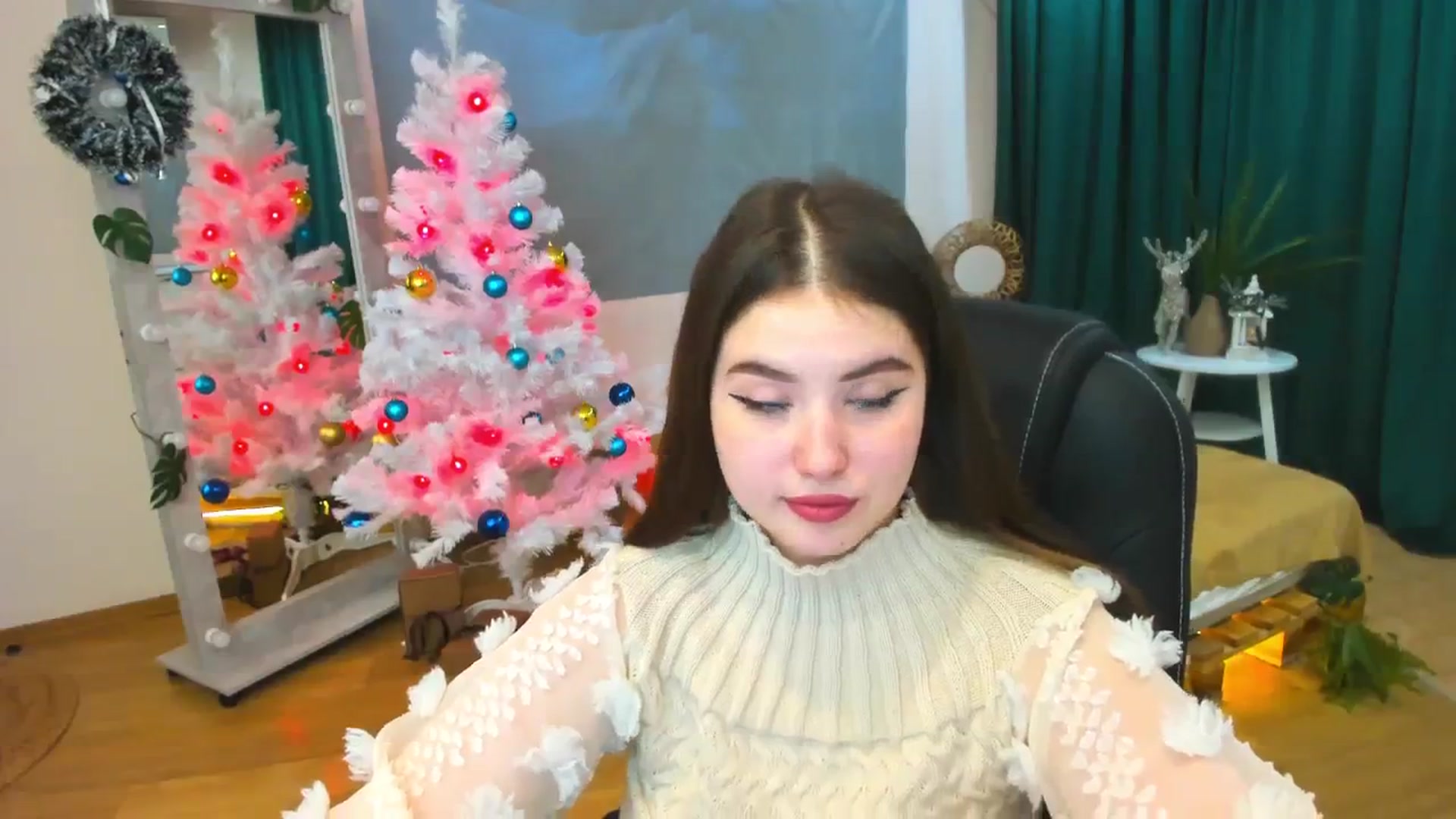 Gallery image thumbnail from AdmireMyEyes's myfreecams stream on, 12/31/2023, 09:41 image 2 of 20