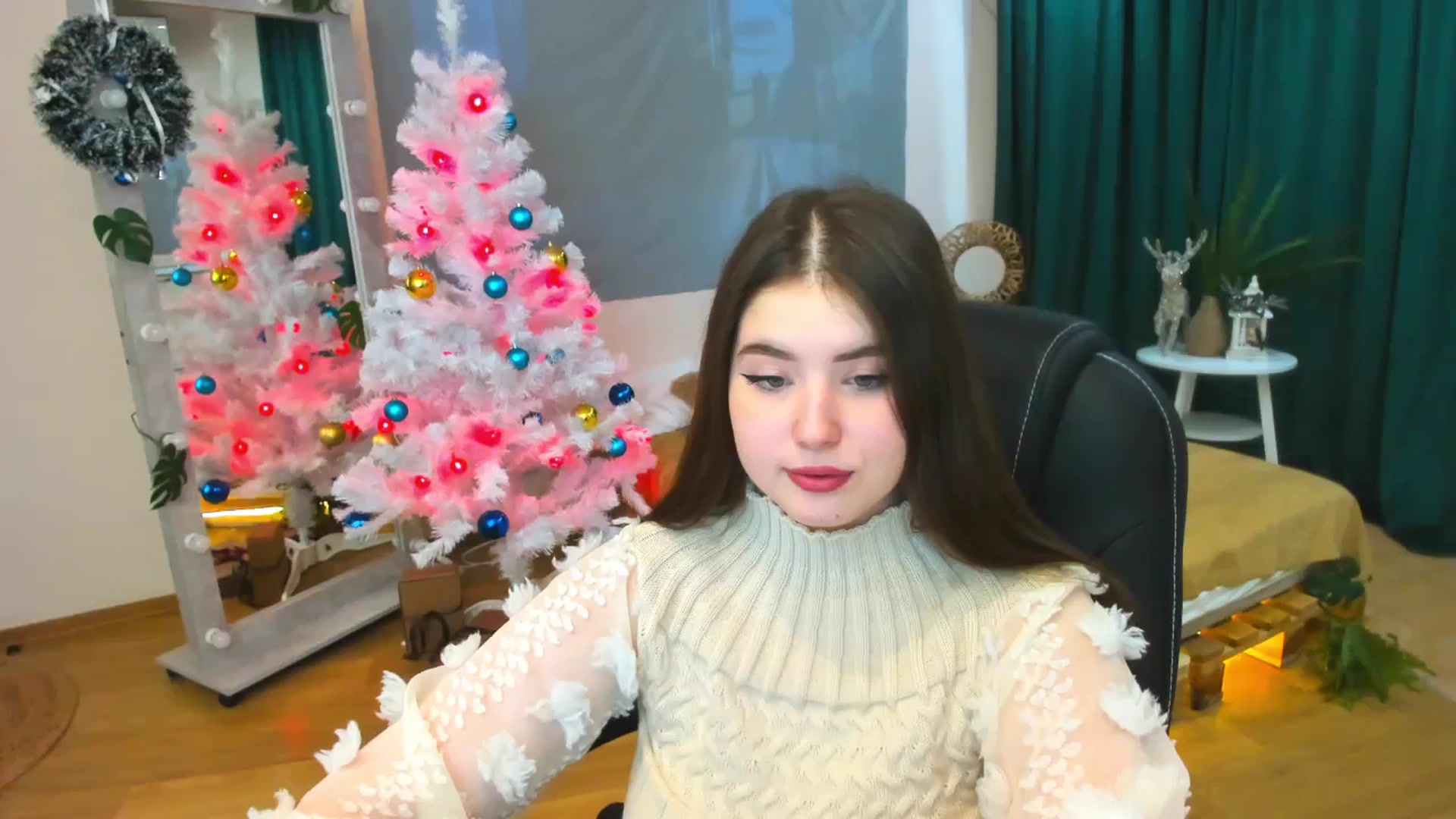 Gallery image thumbnail from AdmireMyEyes's myfreecams stream on, 12/31/2023, 09:41 image 5 of 20