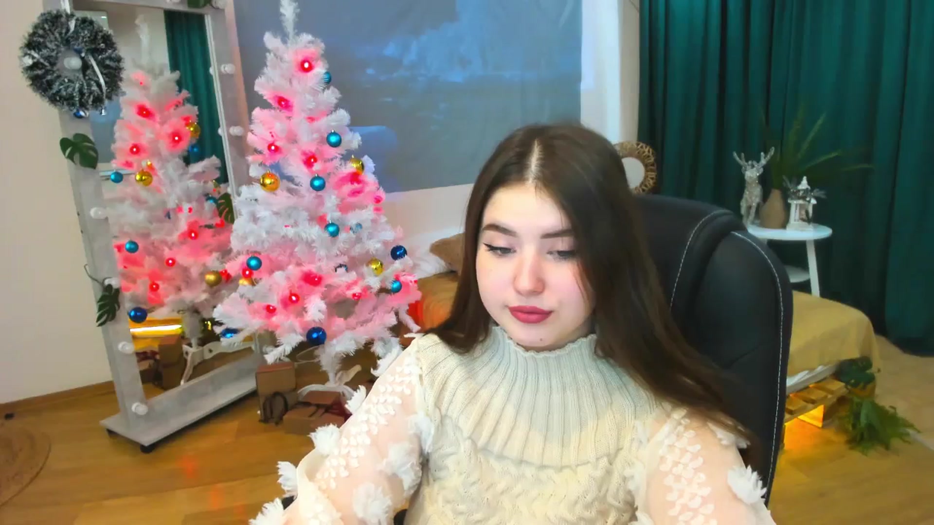 Gallery image thumbnail from AdmireMyEyes's myfreecams stream on, 12/31/2023, 09:41 image 10 of 20