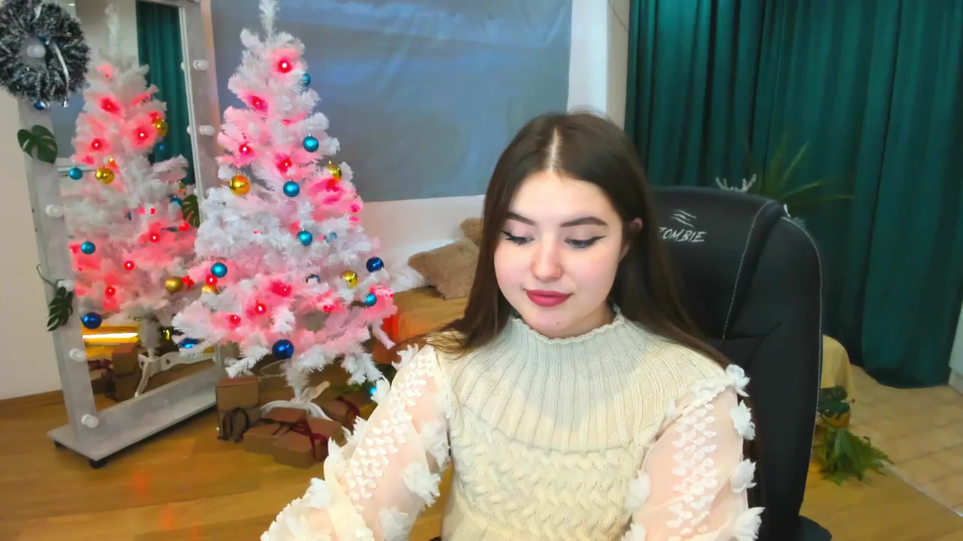 Gallery image thumbnail from AdmireMyEyes's myfreecams stream on, 12/31/2023, 09:41 image 18 of 20