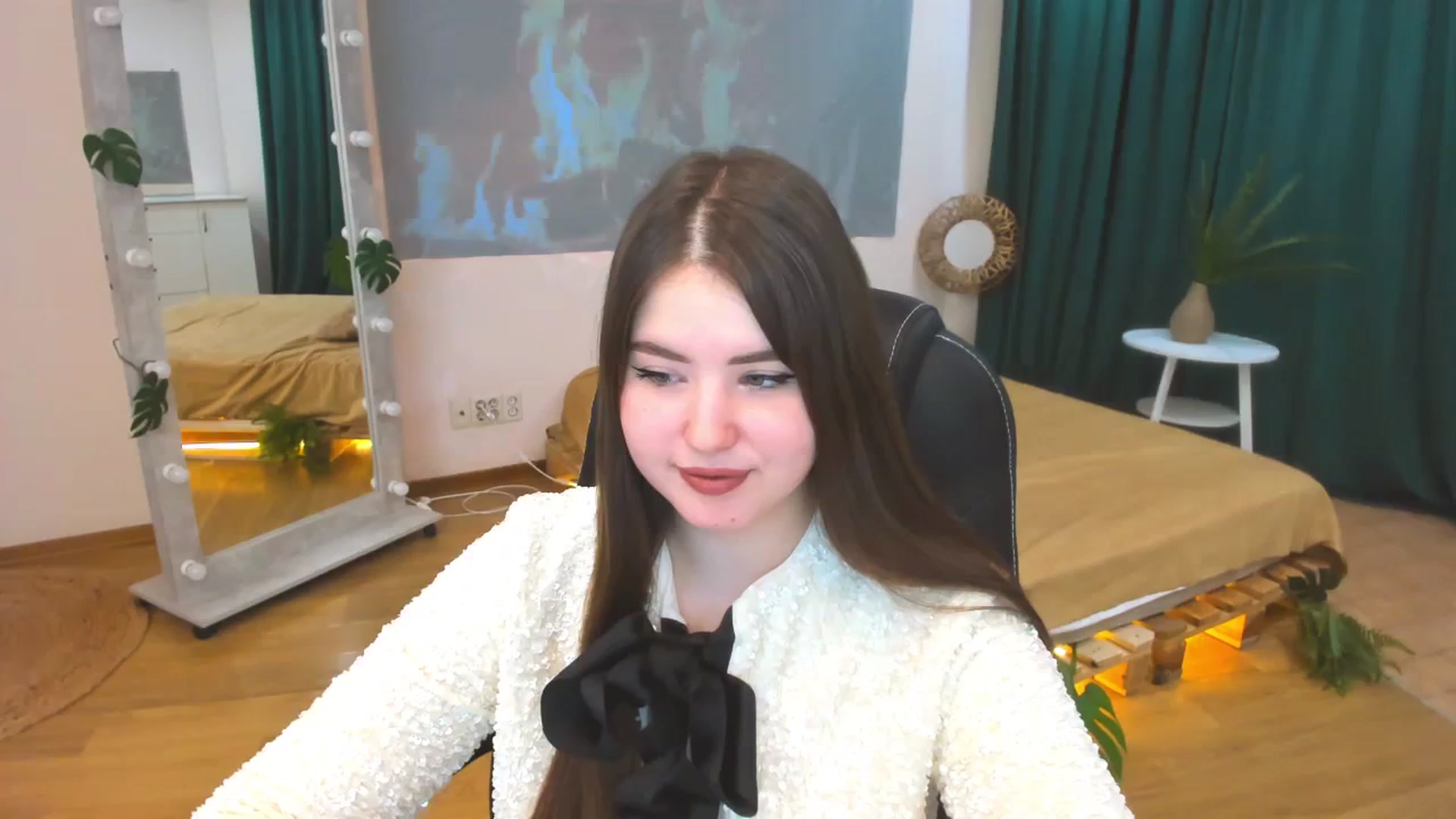 Gallery image thumbnail from AdmireMyEyes's myfreecams stream on, 01/13/2024, 08:44 image 2 of 20