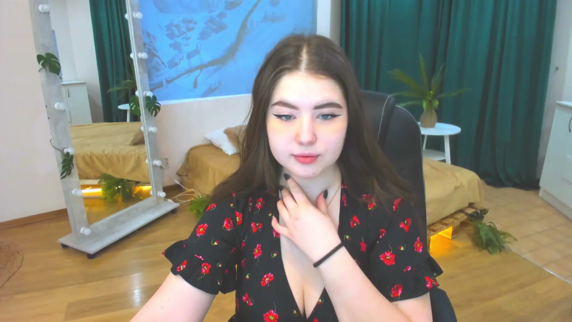 Gallery image thumbnail from AdmireMyEyes's myfreecams stream on, 01/24/2024, 04:14 image 4 of 20