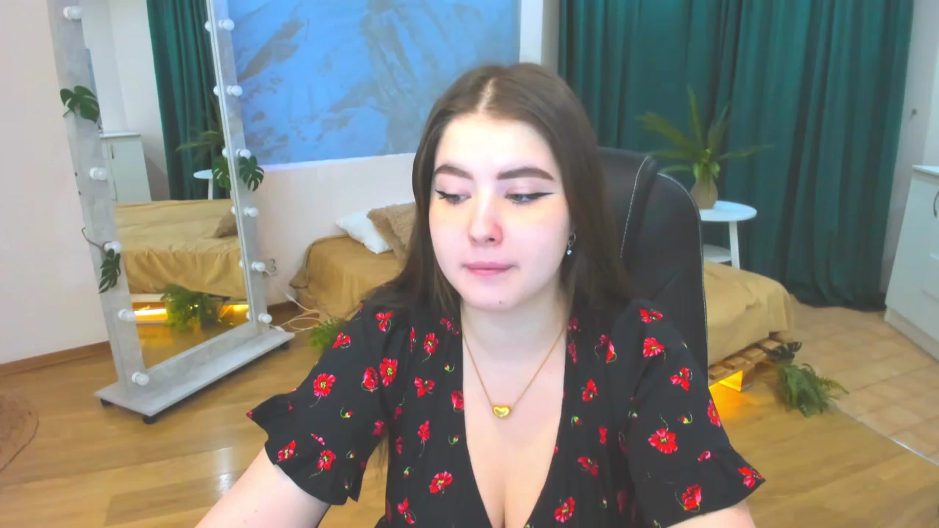Gallery image thumbnail from AdmireMyEyes's myfreecams stream on, 01/24/2024, 04:14 image 10 of 20