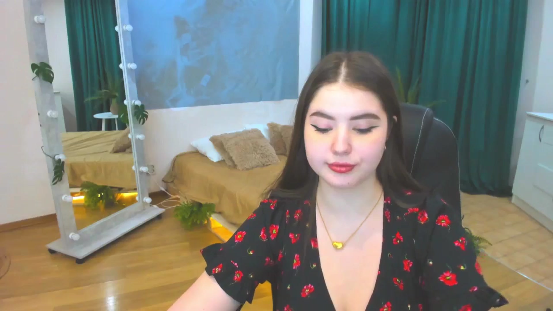 Gallery image thumbnail from AdmireMyEyes's myfreecams stream on, 01/24/2024, 07:08 image 13 of 20