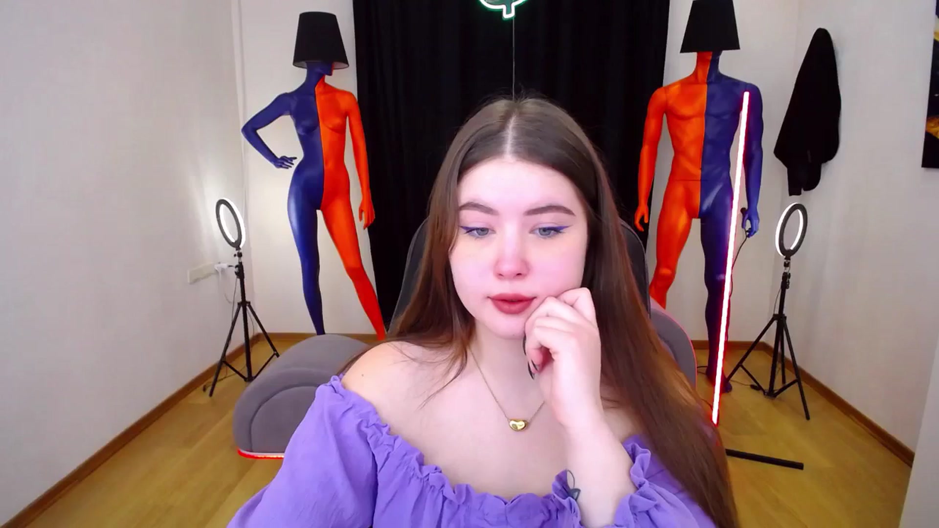 Gallery image thumbnail from AdmireMyEyes's myfreecams stream on, 01/25/2024, 11:00 image 13 of 20