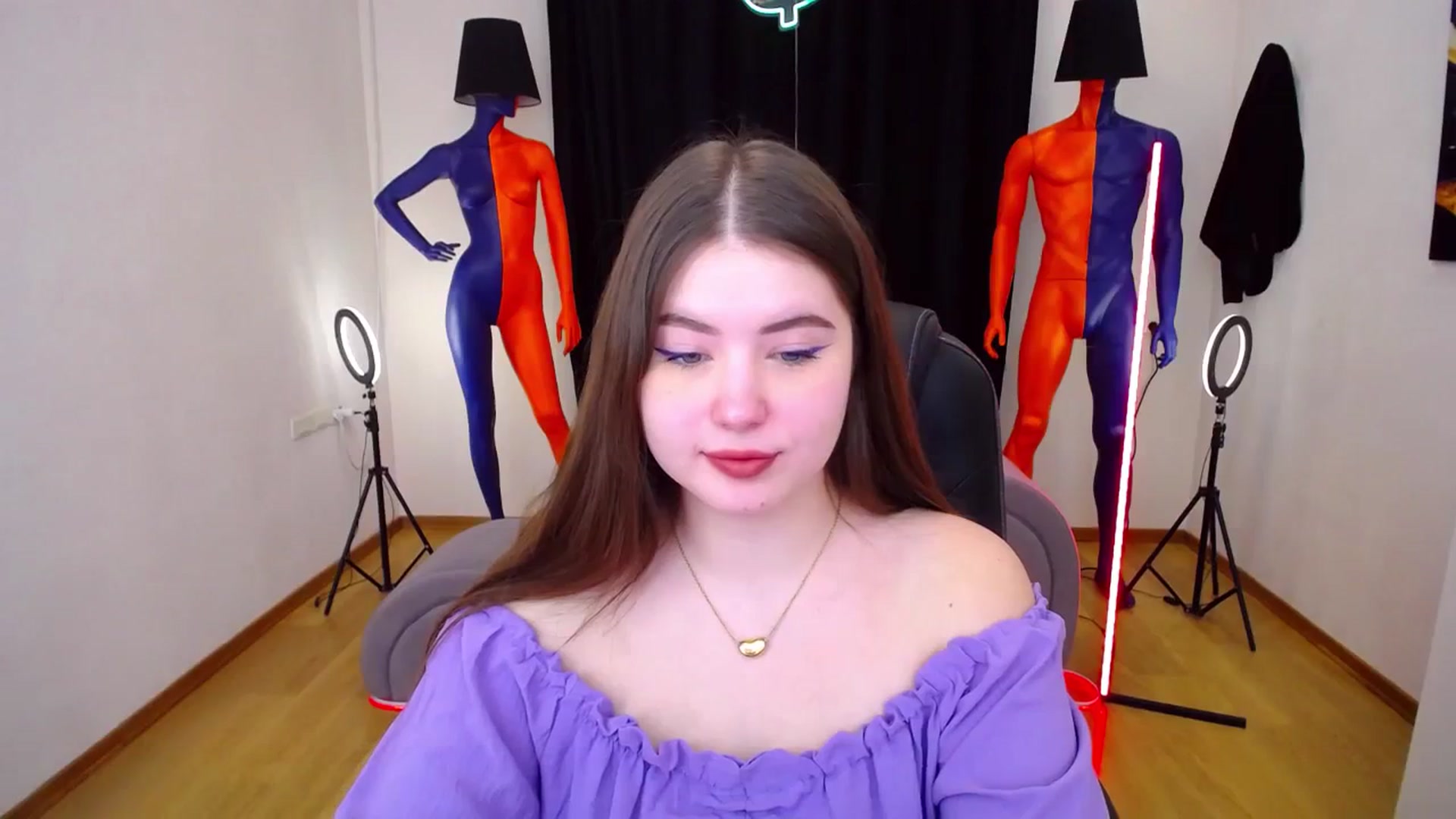 Gallery image thumbnail from AdmireMyEyes's myfreecams stream on, 01/25/2024, 11:00 image 16 of 20