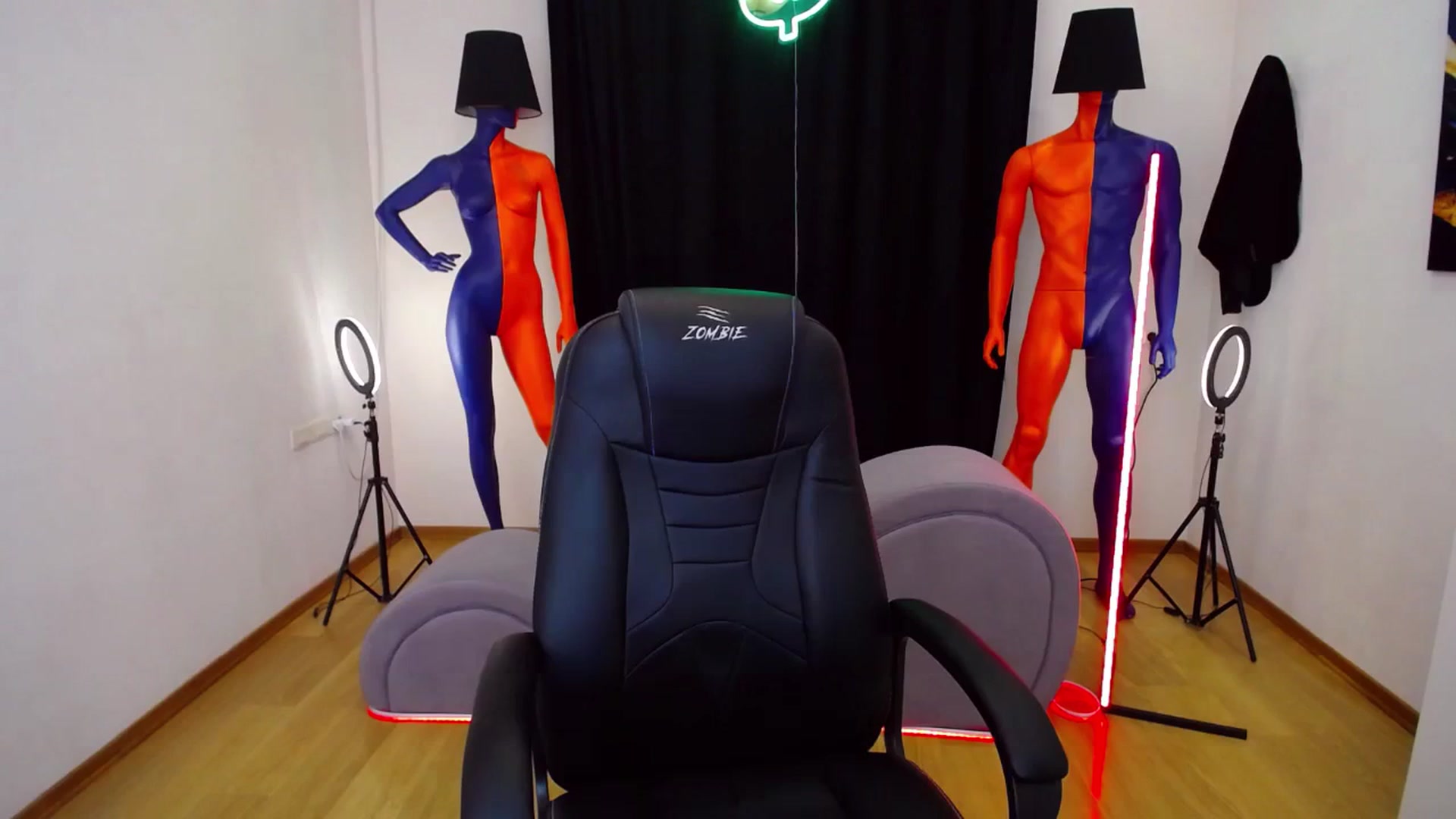Gallery image thumbnail from AdmireMyEyes's myfreecams stream on, 01/25/2024, 11:00 image 2 of 20
