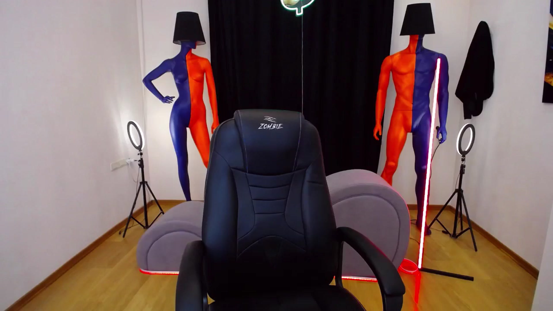 Gallery image thumbnail from AdmireMyEyes's myfreecams stream on, 01/25/2024, 11:00 image 3 of 20