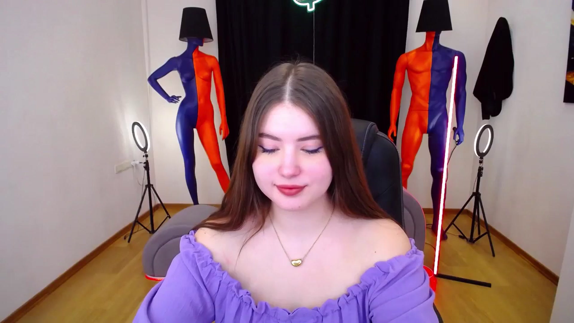 Gallery image thumbnail from AdmireMyEyes's myfreecams stream on, 01/25/2024, 11:00 image 19 of 20