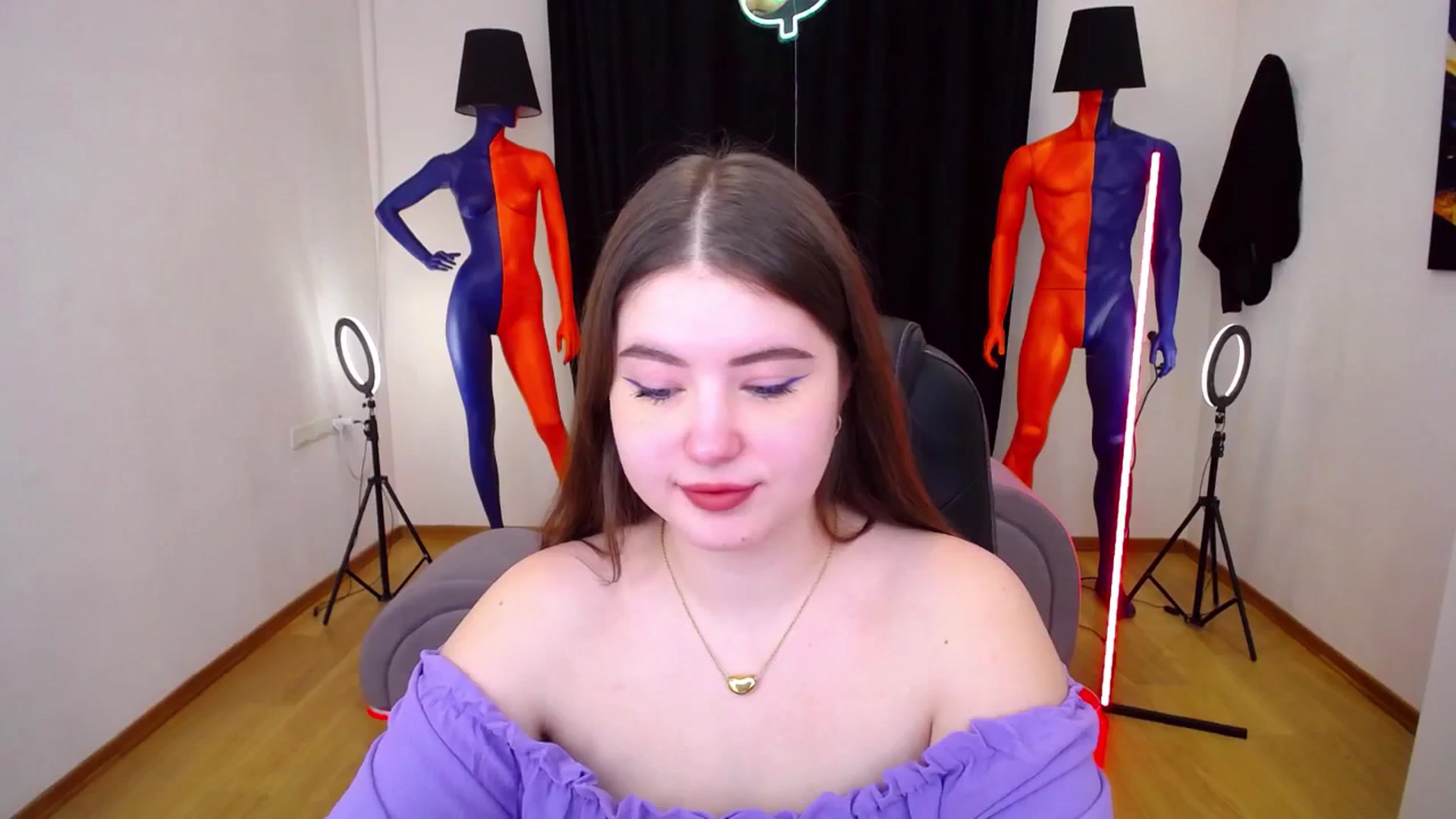 Gallery image thumbnail from AdmireMyEyes's myfreecams stream on, 01/25/2024, 11:00 image 6 of 20