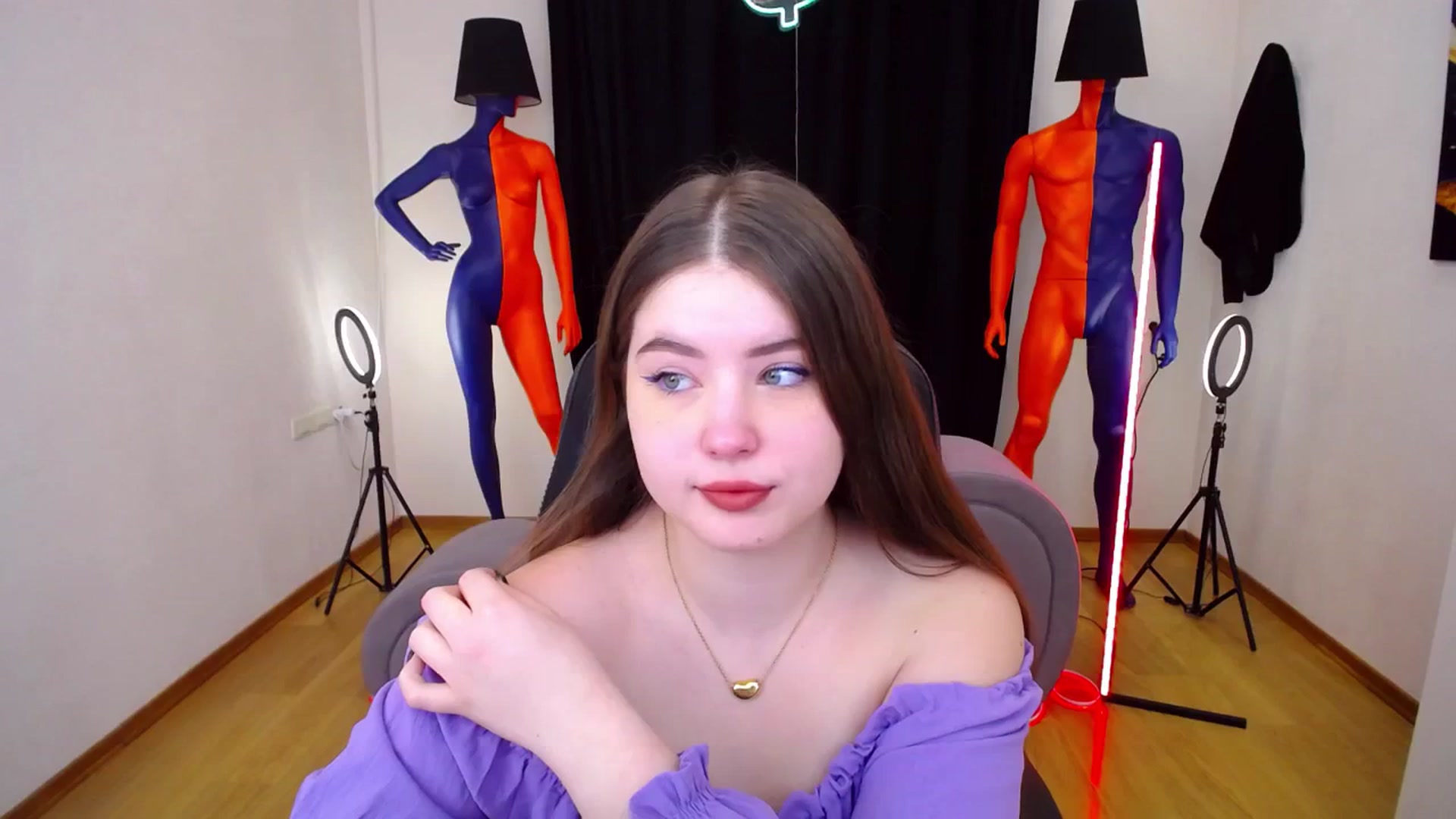 Gallery image thumbnail from AdmireMyEyes's myfreecams stream on, 01/25/2024, 11:00 image 11 of 20