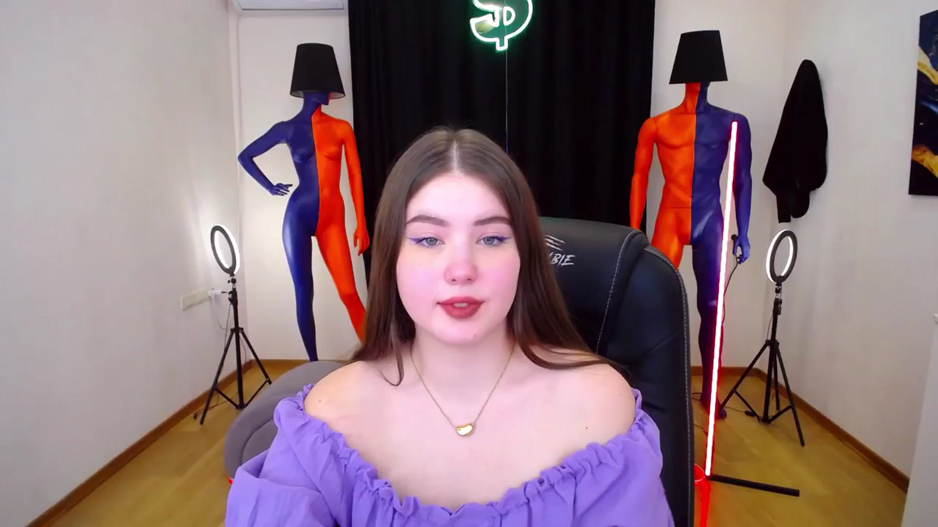 Gallery image thumbnail from AdmireMyEyes's myfreecams stream on, 01/25/2024, 12:45 image 15 of 20