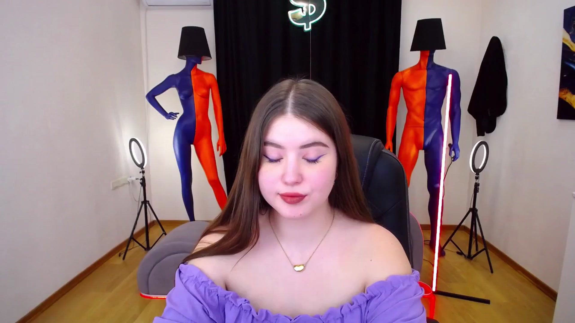 Gallery image thumbnail from AdmireMyEyes's myfreecams stream on, 01/25/2024, 12:45 image 17 of 20