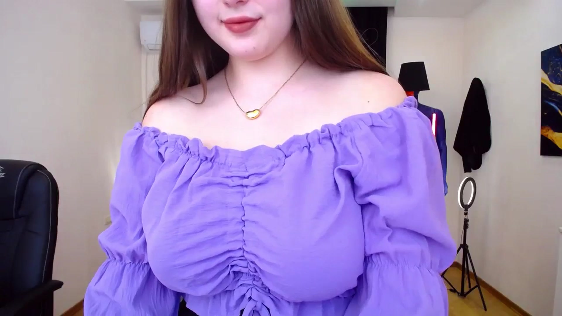 Gallery image thumbnail from AdmireMyEyes's myfreecams stream on, 01/25/2024, 12:45 image 10 of 20