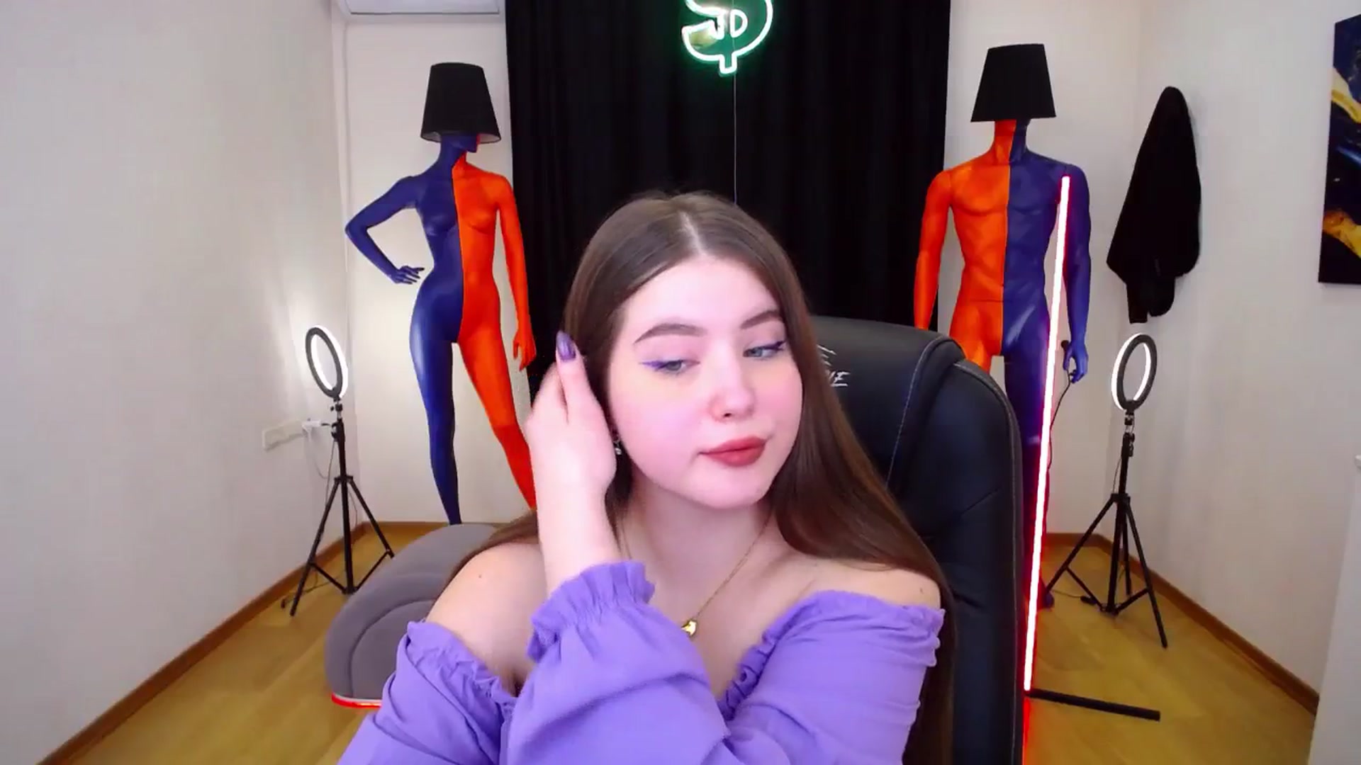 Gallery image thumbnail from AdmireMyEyes's myfreecams stream on, 01/25/2024, 12:45 image 18 of 20
