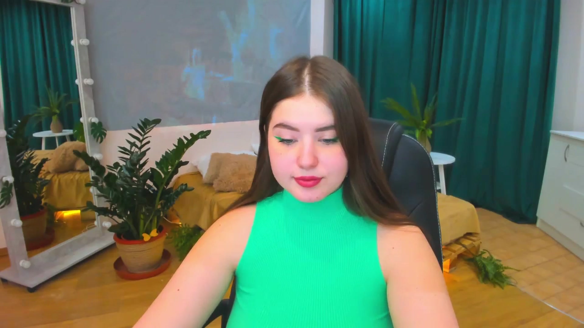 Gallery image thumbnail from AdmireMyEyes's myfreecams stream on, 01/27/2024, 08:39 image 7 of 20