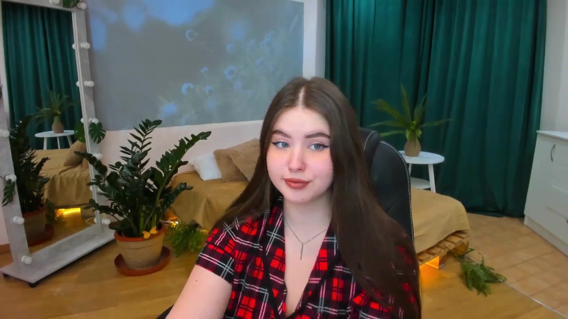 Gallery image thumbnail from AdmireMyEyes's myfreecams stream on, 01/29/2024, 09:49 image 18 of 20