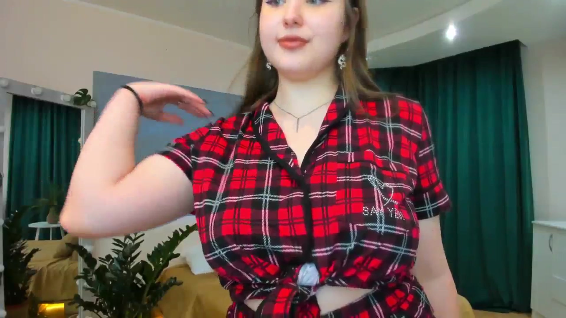 Gallery image thumbnail from AdmireMyEyes's myfreecams stream on, 01/29/2024, 09:49 image 13 of 20