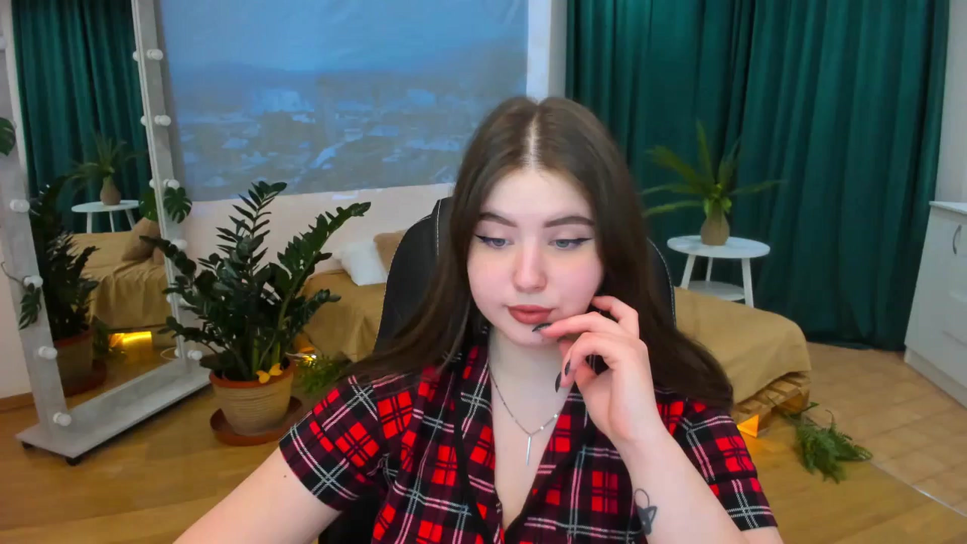 Gallery image thumbnail from AdmireMyEyes's myfreecams stream on, 01/29/2024, 09:49 image 1 of 20