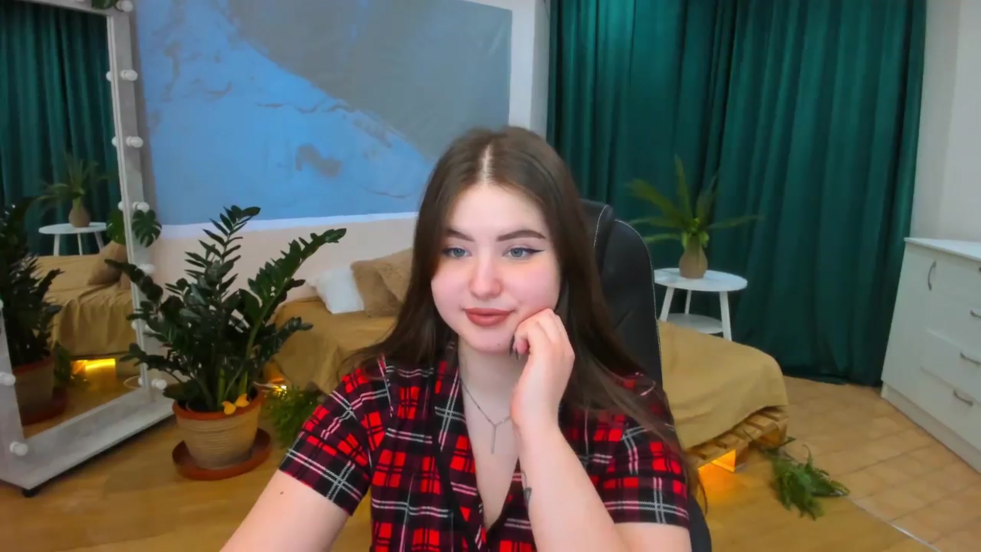Gallery image thumbnail from AdmireMyEyes's myfreecams stream on, 01/29/2024, 09:49 image 9 of 20